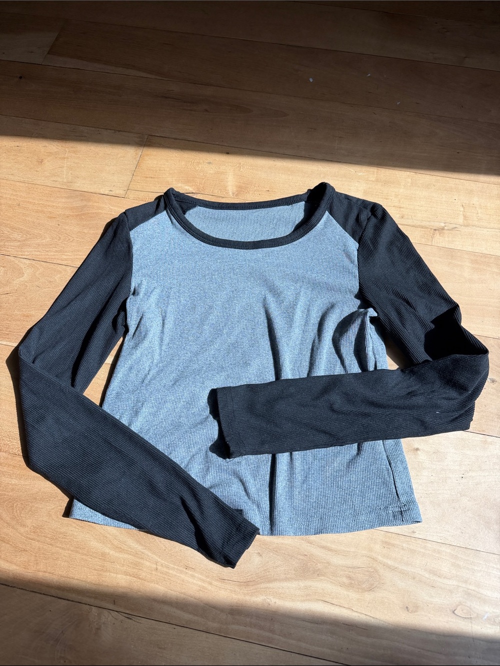 Brandy Melville Grey Body Black Long Sleeve Tee